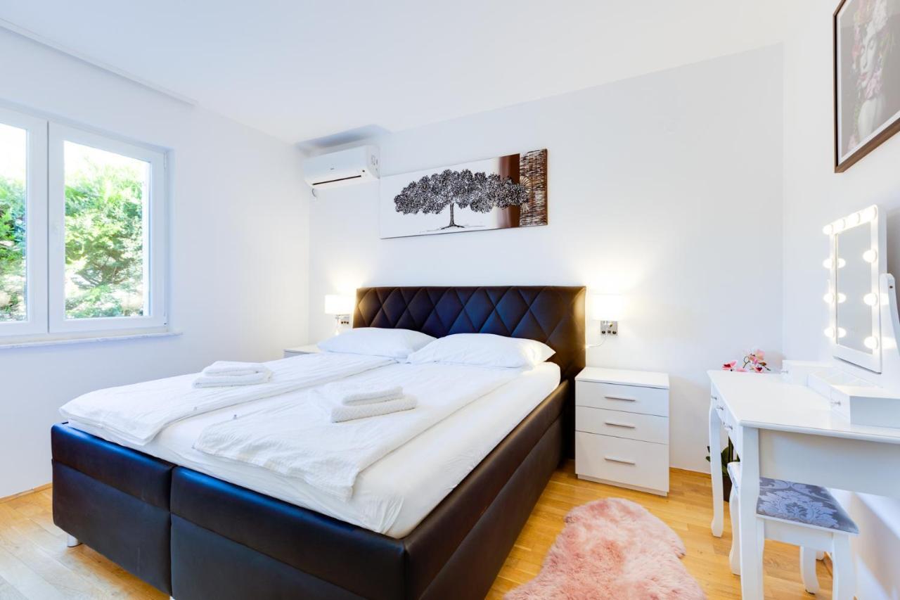 Apartment Kamila Đảo Krk Ngoại thất bức ảnh