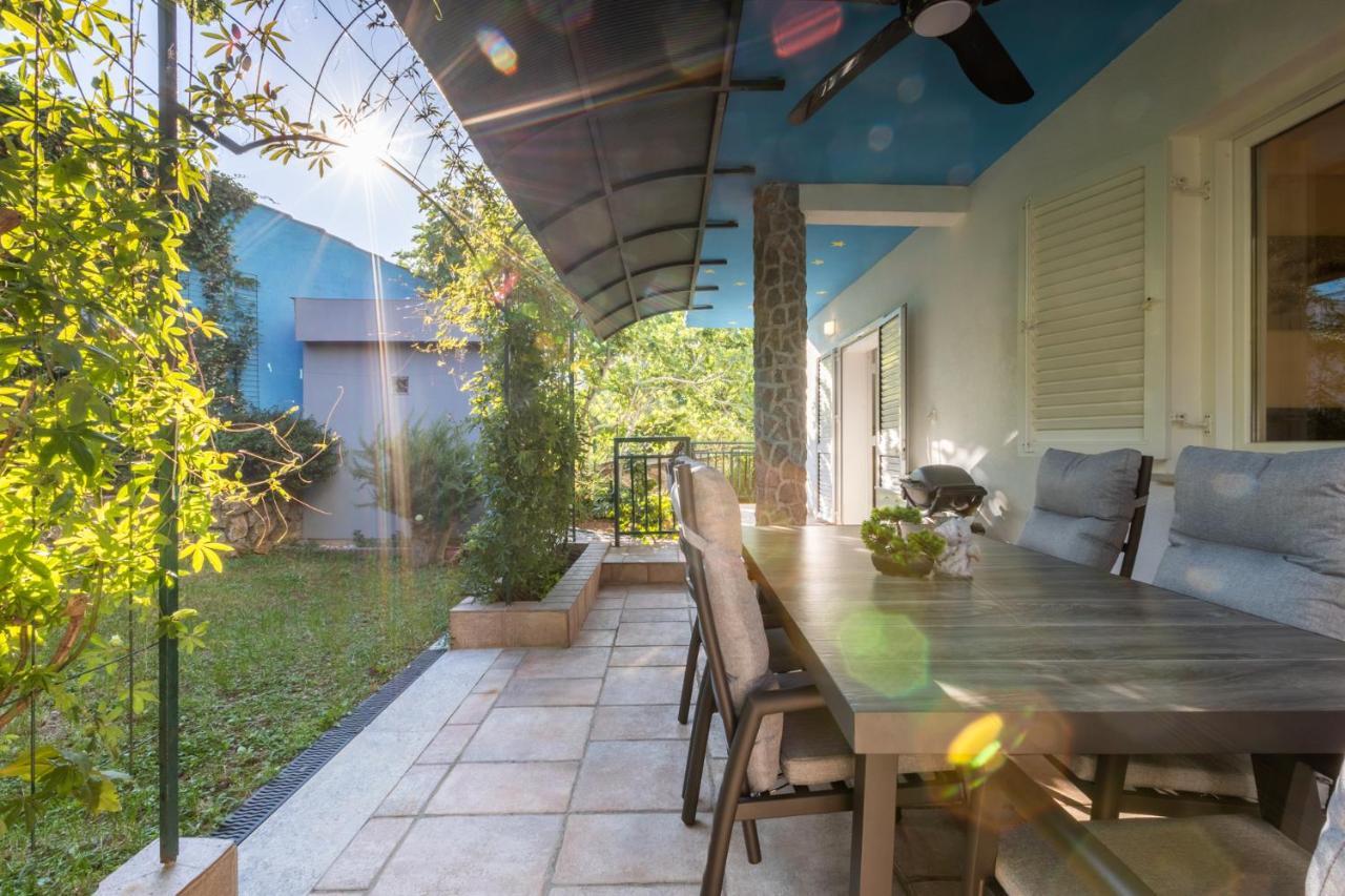 Apartment Kamila Đảo Krk Ngoại thất bức ảnh